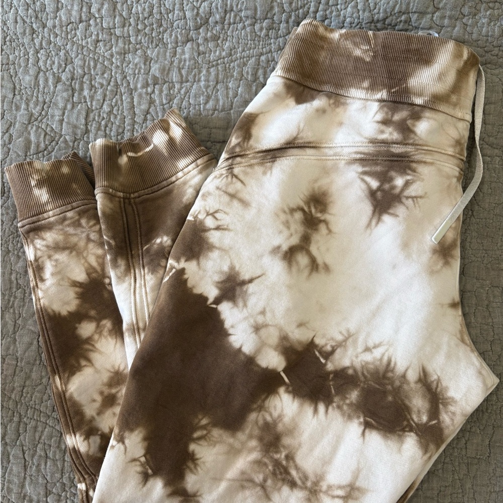 Lululemon Tie-Dye Brown and Cream Bottoms